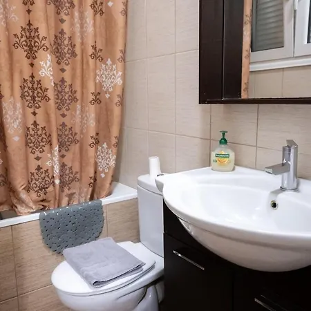 Апартаменты Modern & Cozy In The Center *