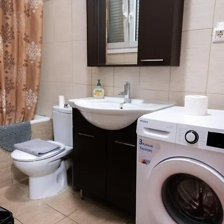 Modern & Cozy In The Center Апартаменты