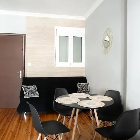 Modern & Cozy In The Center