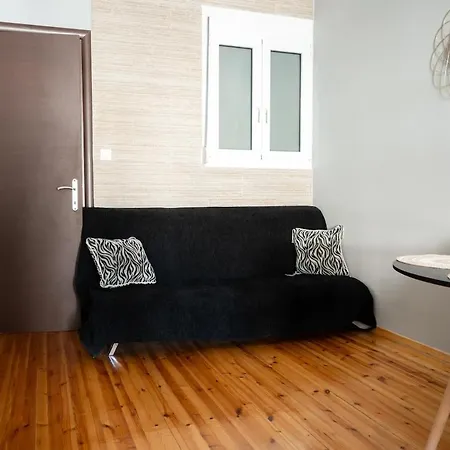 Modern & Cozy In The Center Θεσσαλονίκη